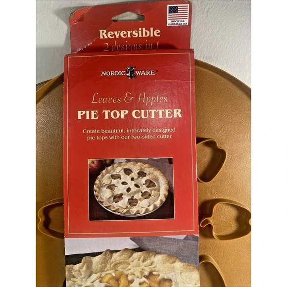 Nordic Ware 2-n-1 Leaves & Apples Reversible 12" Pie Top Cutter Thanksgiving - Picture 4 of 5